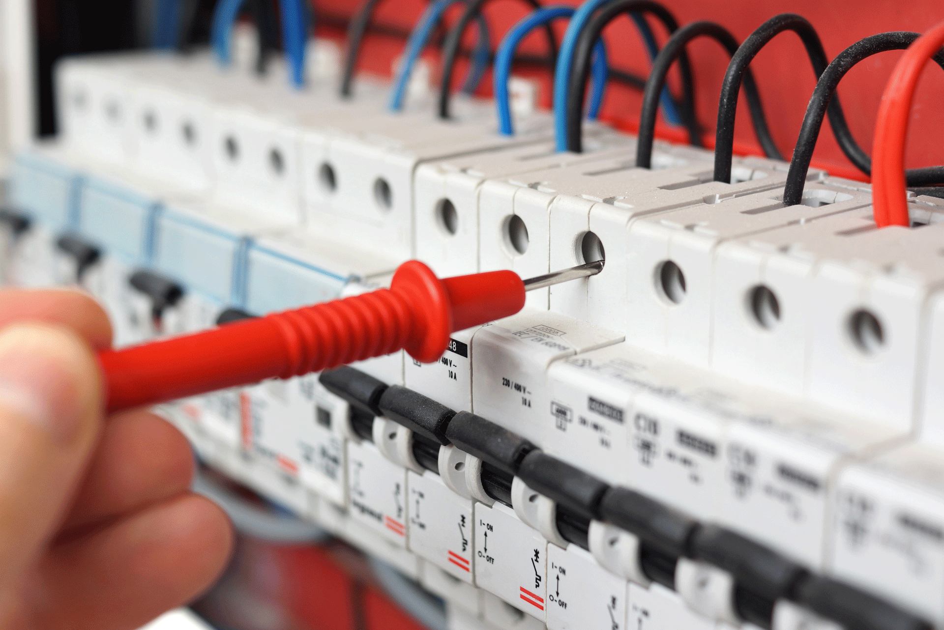 Elektroinstallation im Neu- und Altbau